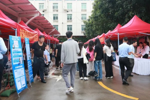 宝融配资 “职”通未来！麻涌这场招聘会助力求职者与企业“双向奔赴”